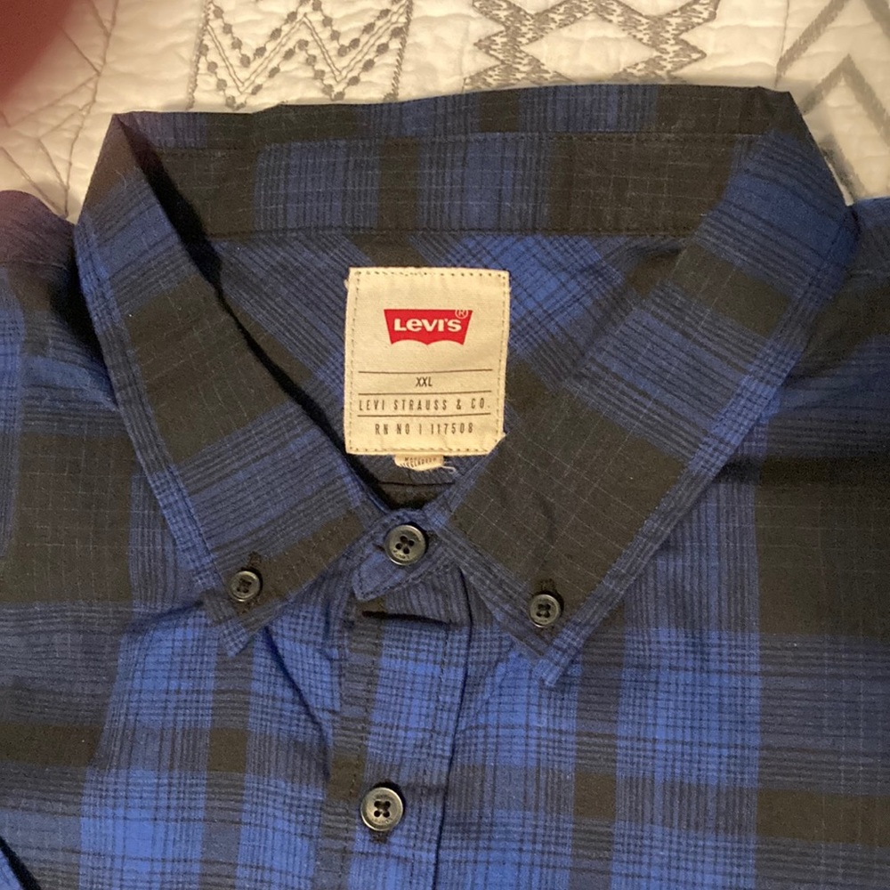 Levi’s XXL Long sleeve button down.